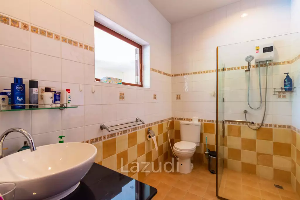 Great Price 4 Bed Pool Vila on large land plot