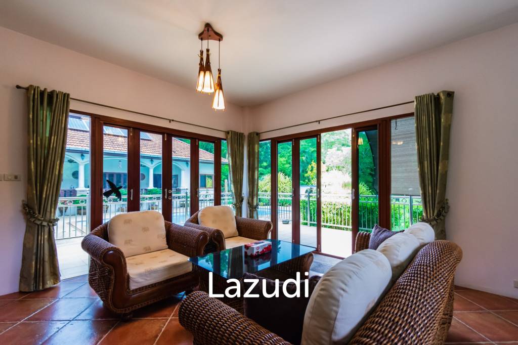 Great Price 4 Bed Pool Vila on large land plot