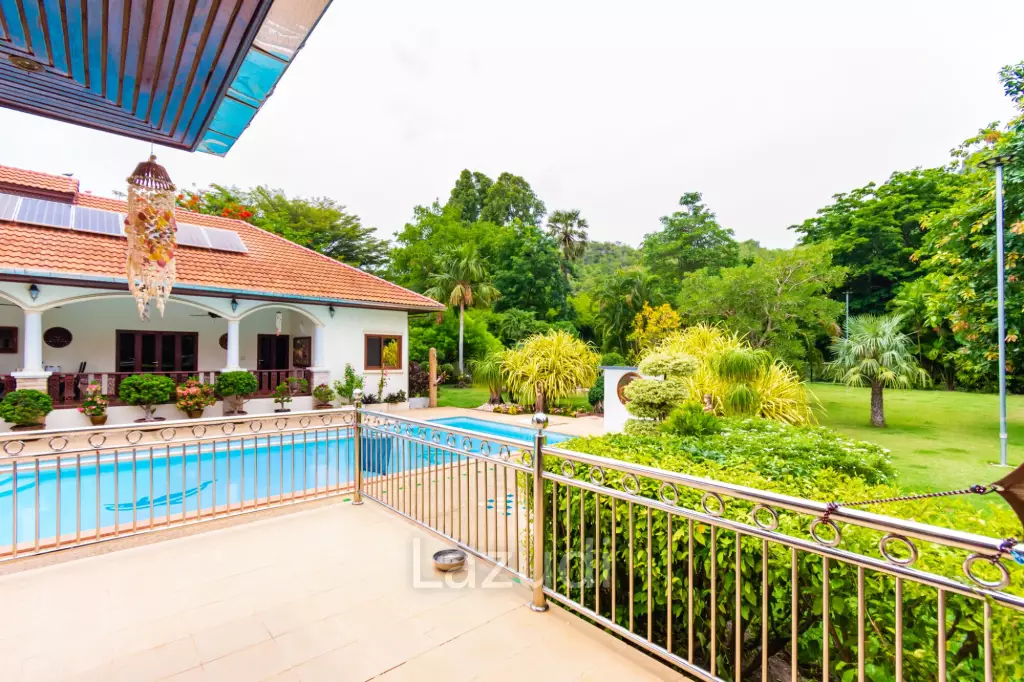 Great Price 4 Bed Pool Vila on large land plot