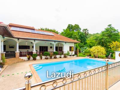Great Price 4 Bed Pool Vila on large land plot