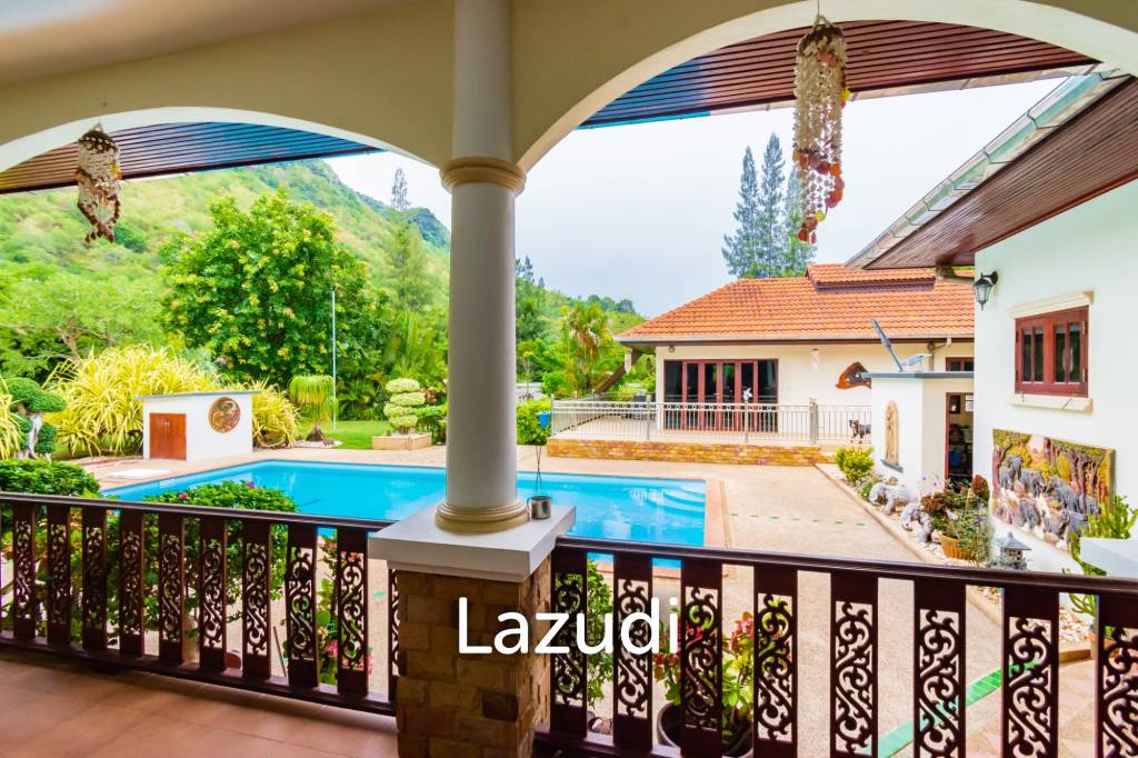 Great Price 4 Bed Pool Vila on large land plot