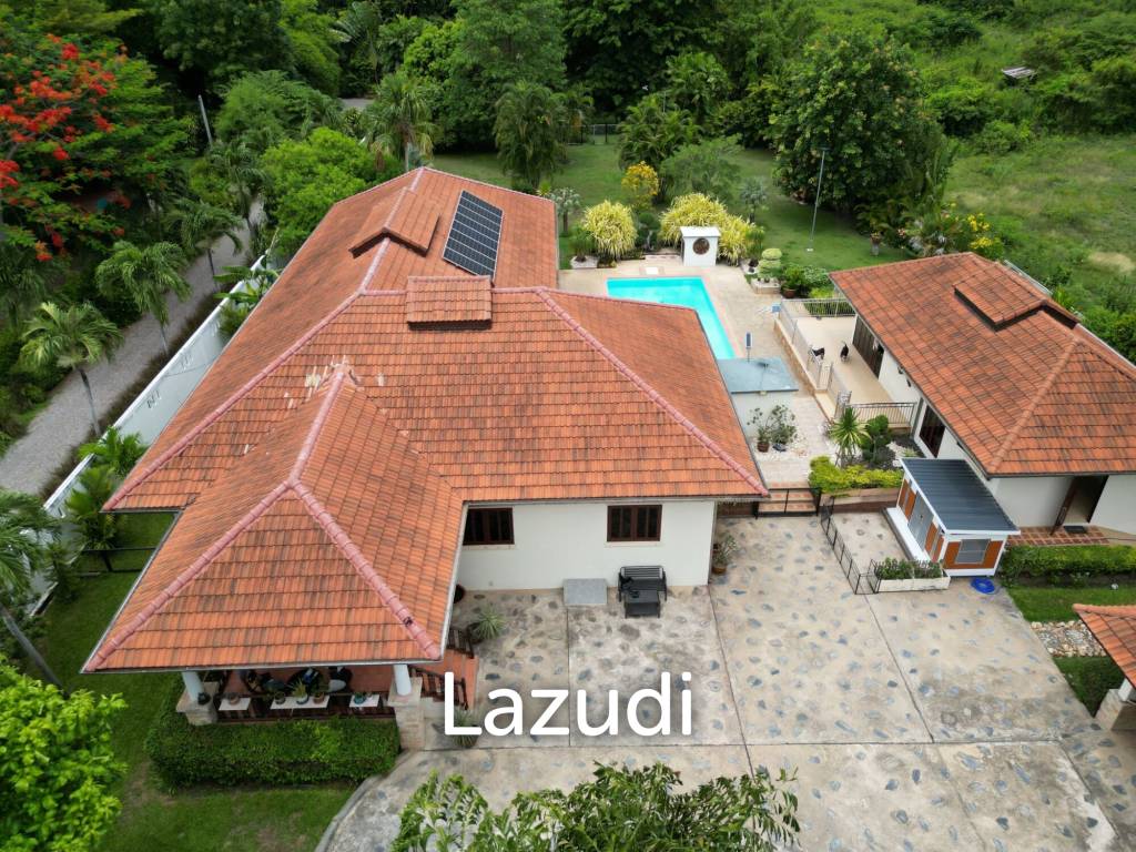 Great Price 4 Bed Pool Vila on large land plot