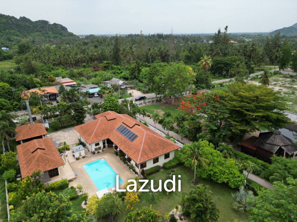 Great Price 4 Bed Pool Vila on large land plot