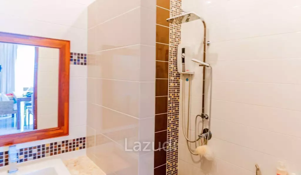 Elegant 2-Bedroom Townhouse in Choeng Thale, Phuket