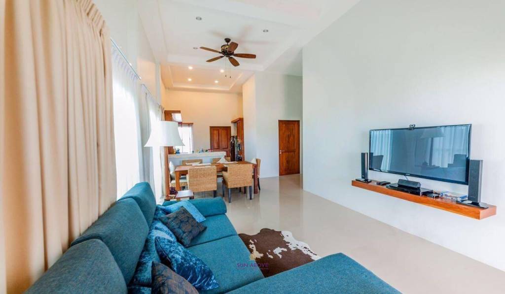 Elegant 2-Bedroom Townhouse in Choeng Thale, Phuket