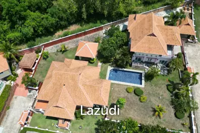 EMERALD HEIGHTS VILLAGE : 2 houses on large land plot with panoramic views