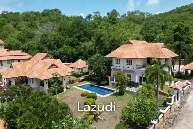 EMERALD HEIGHTS VILLAGE : 2 houses on large land plot with panoramic views