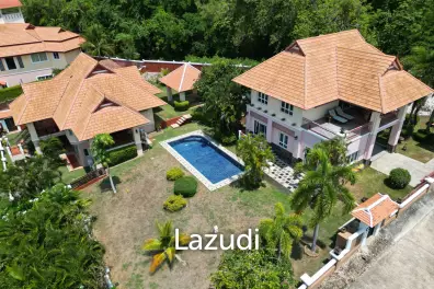 EMERALD HEIGHTS VILLAGE : 2 houses on large land plot with panoramic views