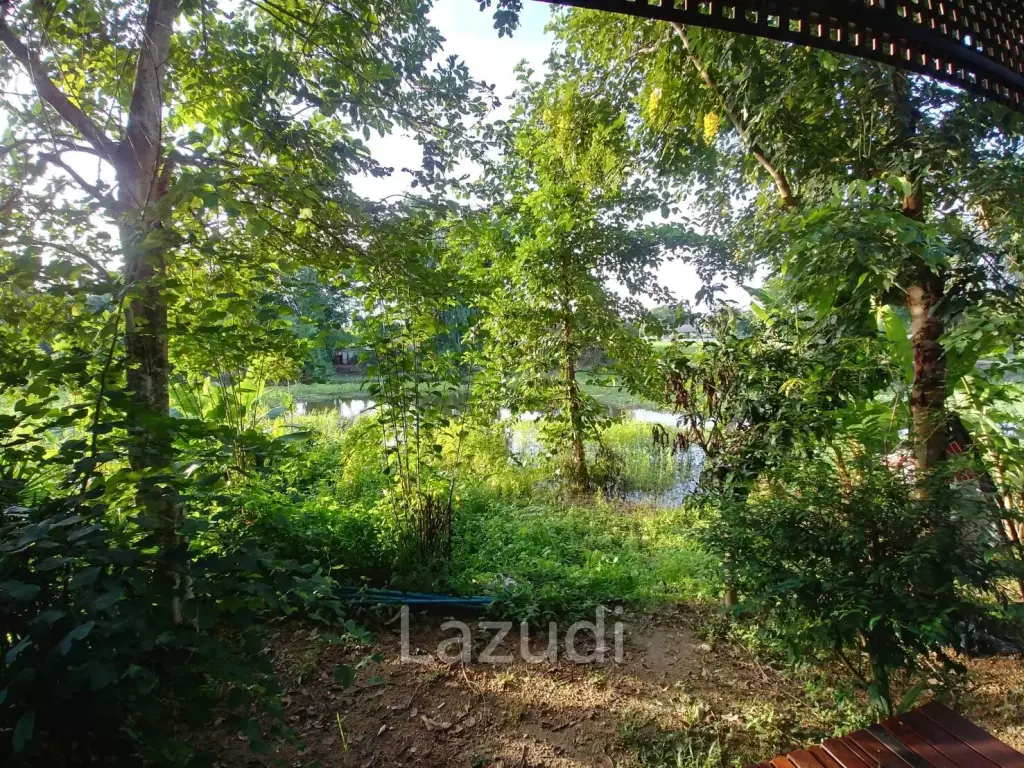 House with stunning views next to Happy City golf course