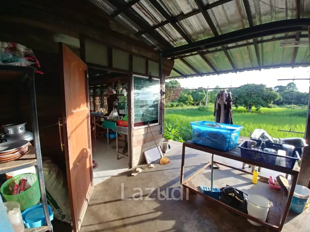 House with stunning views next to Happy City golf course