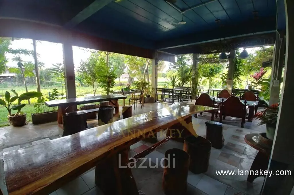 House with stunning views next to Happy City golf course