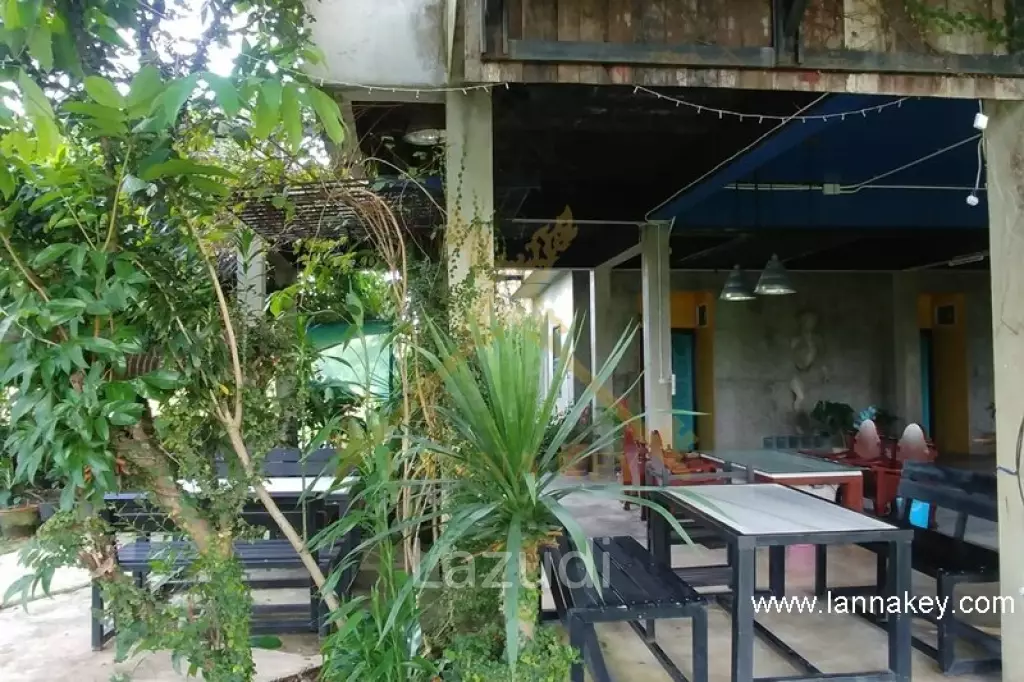 House with stunning views next to Happy City golf course
