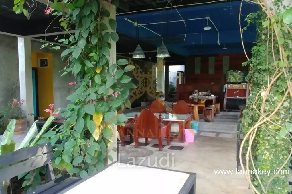 House with stunning views next to Happy City golf course