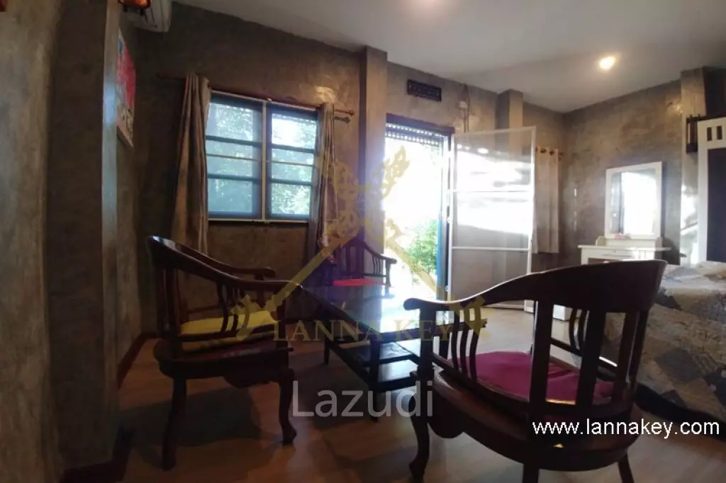 House with stunning views next to Happy City golf course