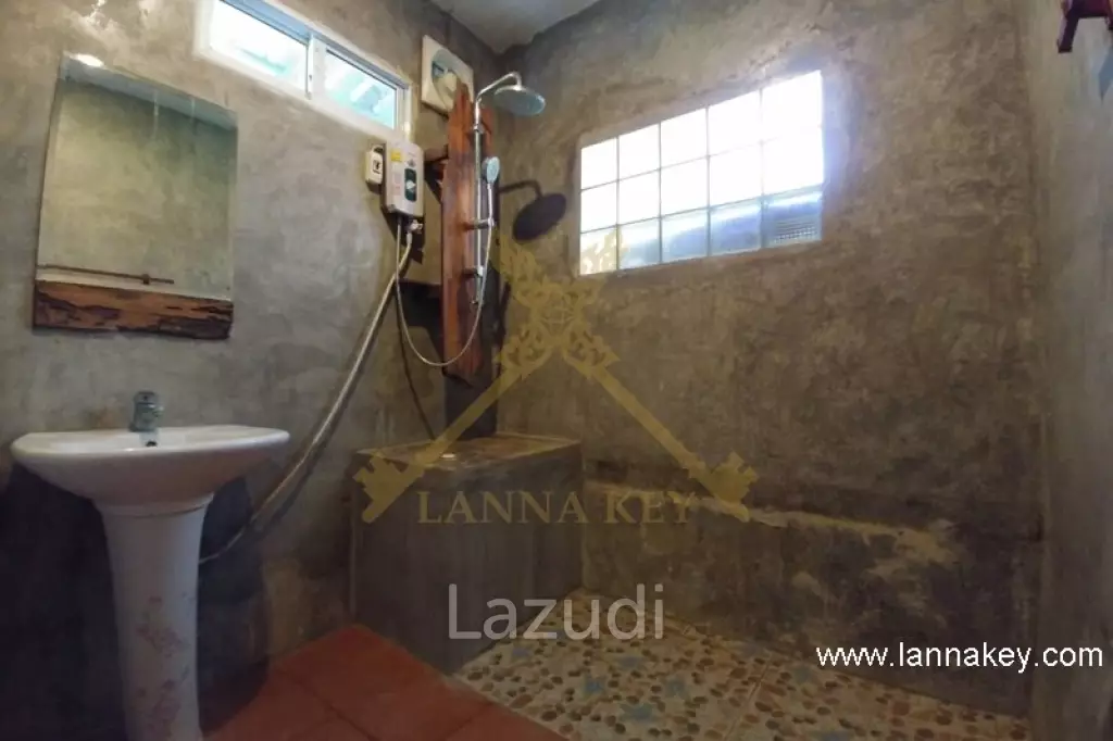 House with stunning views next to Happy City golf course