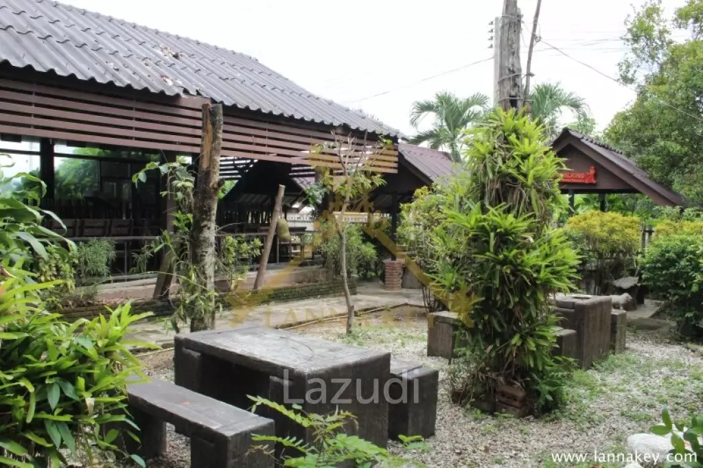 Nice Location House with 1-2-0 rai of Land