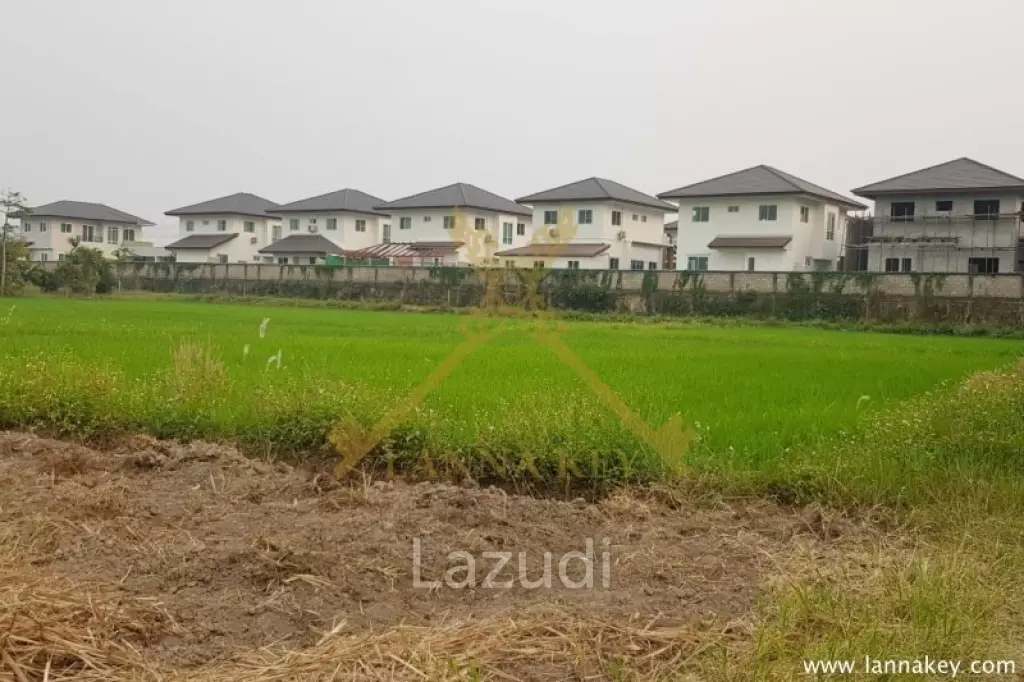 2 -3-79 rai of Land in City for Sale