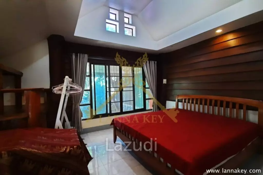 Beautiful 3 bedrooms House near City for Sale