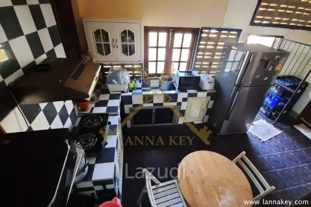 Beautiful 3 bedrooms House near City for Sale