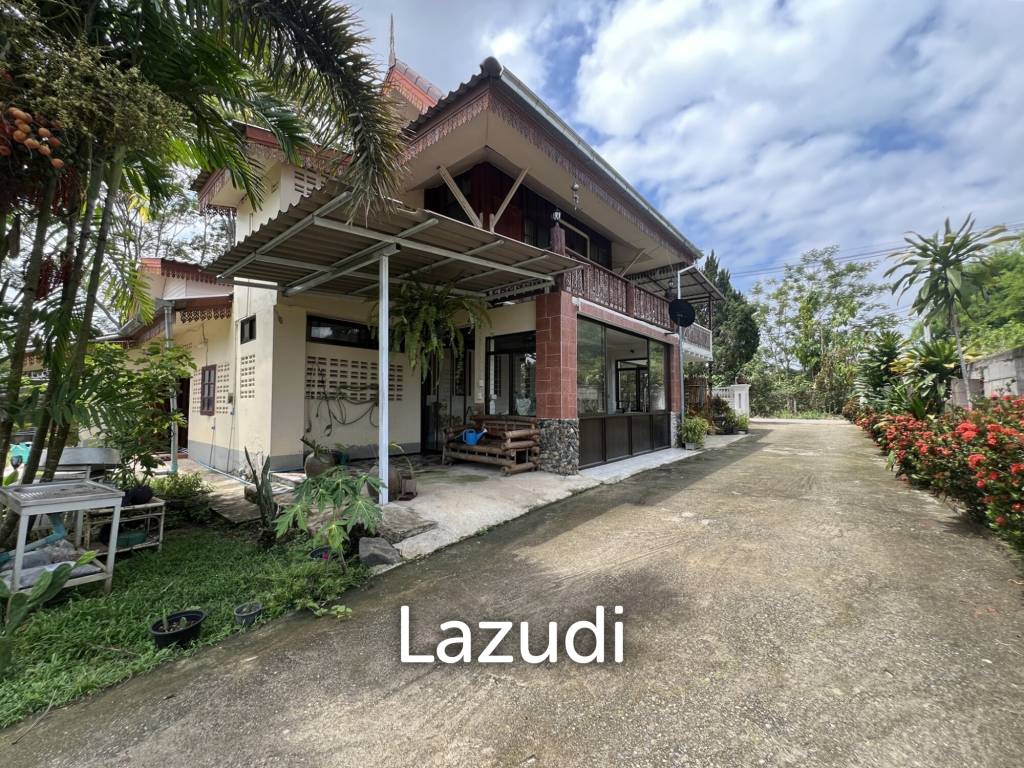 Beautiful 3 bedrooms House near City for Sale