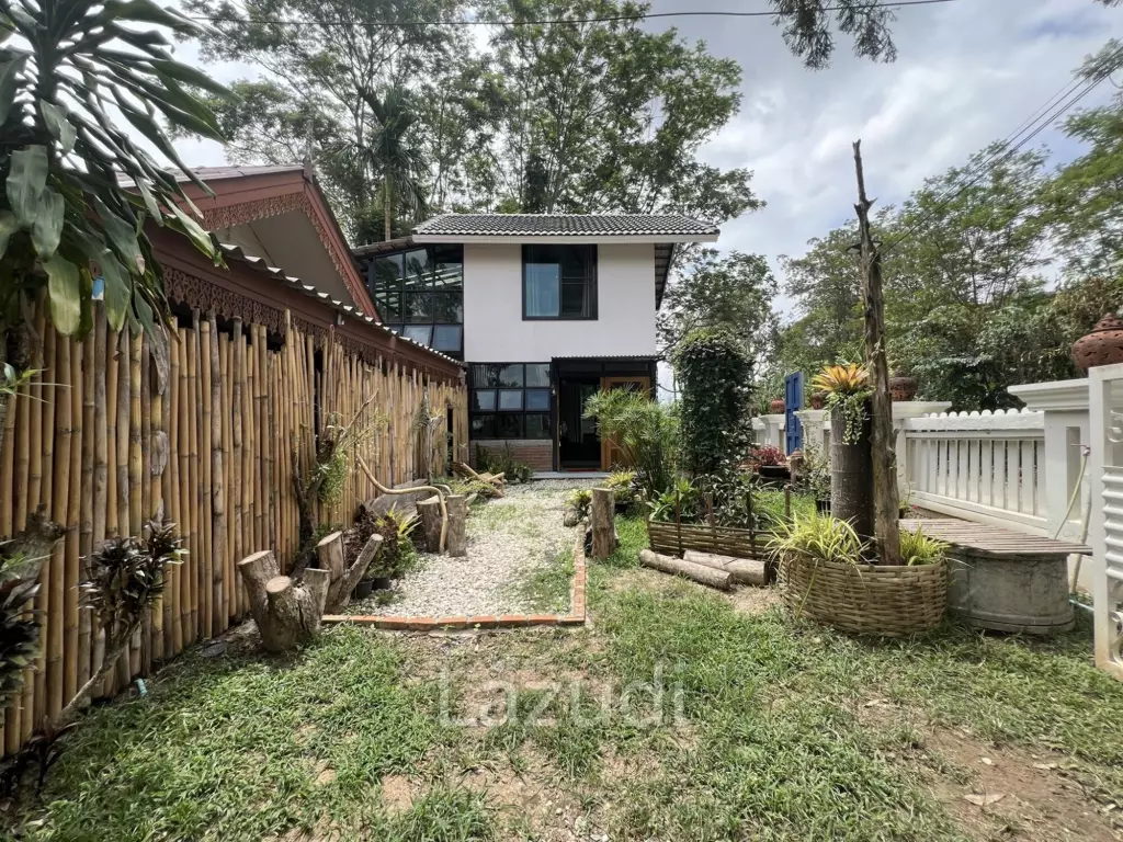 Beautiful 3 bedrooms House near City for Sale
