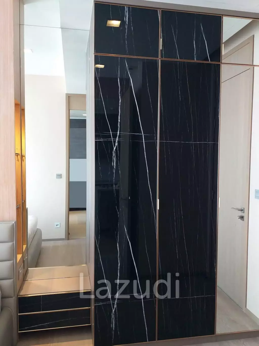 2 Bed 2 Bath 75 SQ.M The ESSE Asoke