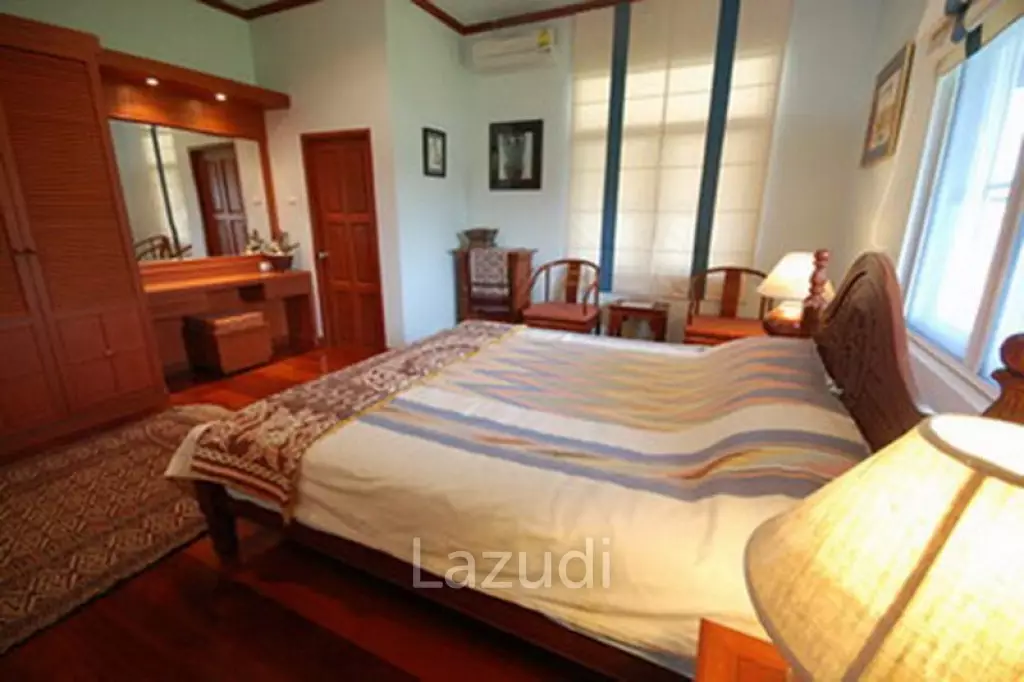5 Bed 6 Bath 341 SQ.M Lanna Pool Villa