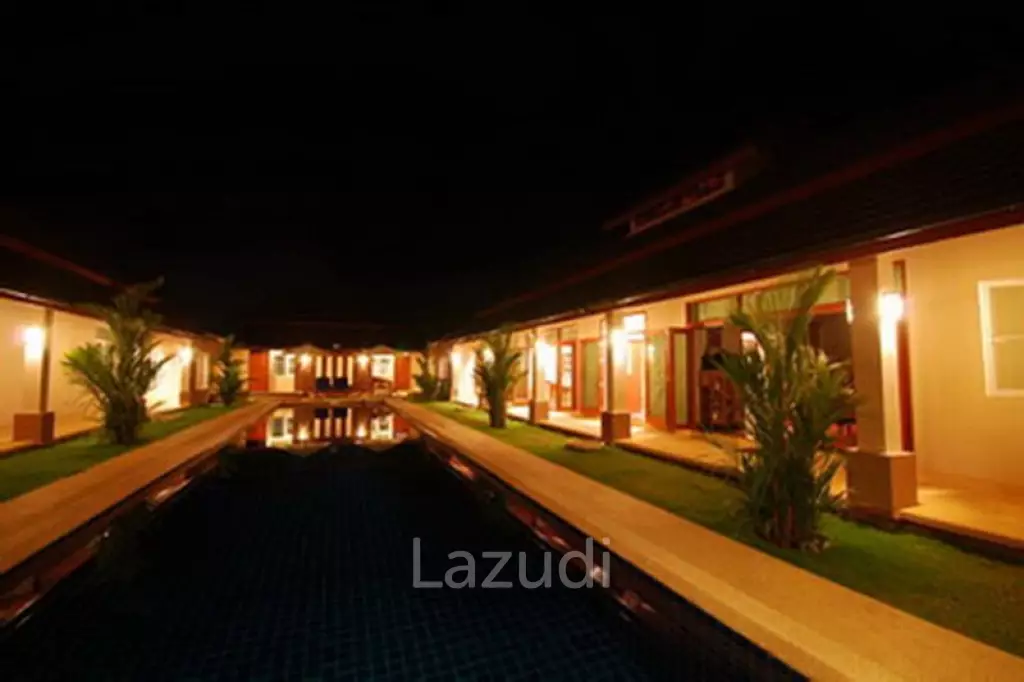 5 Bed 6 Bath 341 SQ.M Lanna Pool Villa