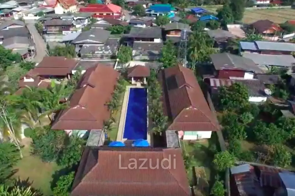 5 Bed 6 Bath 341 SQ.M Lanna Pool Villa