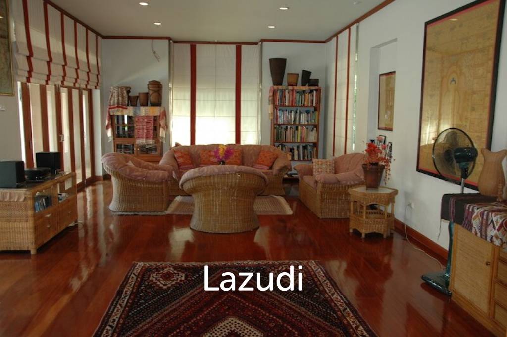 5 Bed 6 Bath 341 SQ.M Lanna Pool Villa
