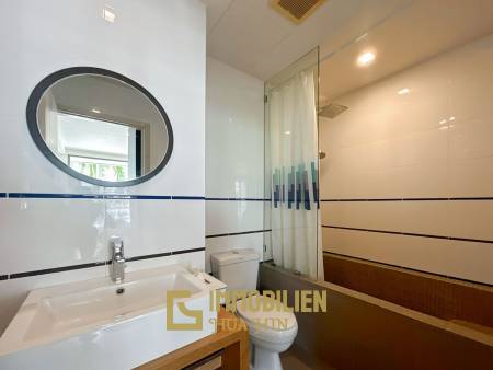 BAAN SANKRAAM : Stunning 1 Bed Pool View Condo