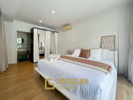 BAAN SANKRAAM : Stunning 1 Bed Pool View Condo