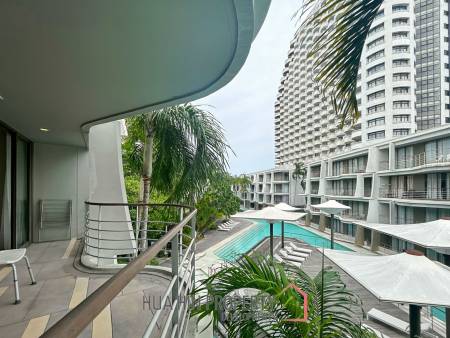 BAAN SANKRAAM : Stunning 1 Bed Pool View Condo