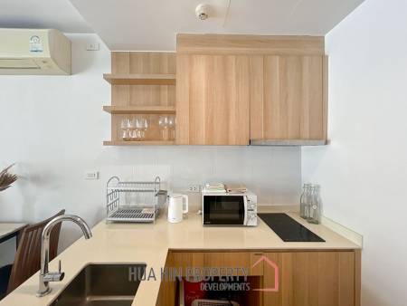 BAAN SANKRAAM : Stunning 1 Bed Pool View Condo