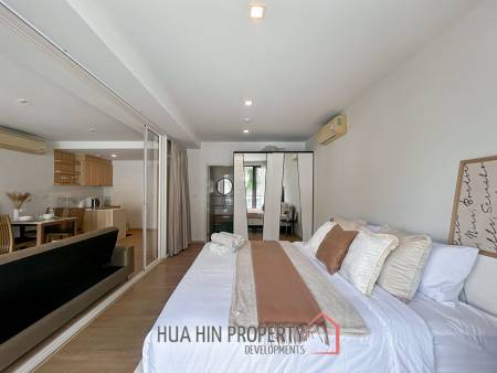 BAAN SANKRAAM : Stunning 1 Bed Pool View Condo