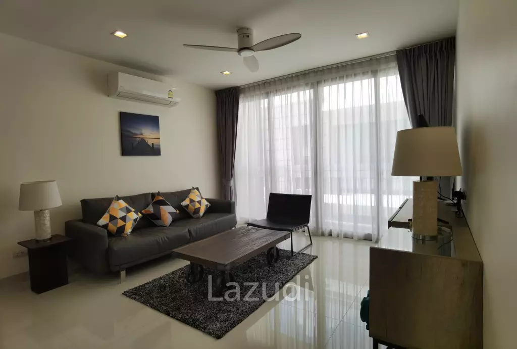 Pool Villa 5 beds/5 baths in Laguna