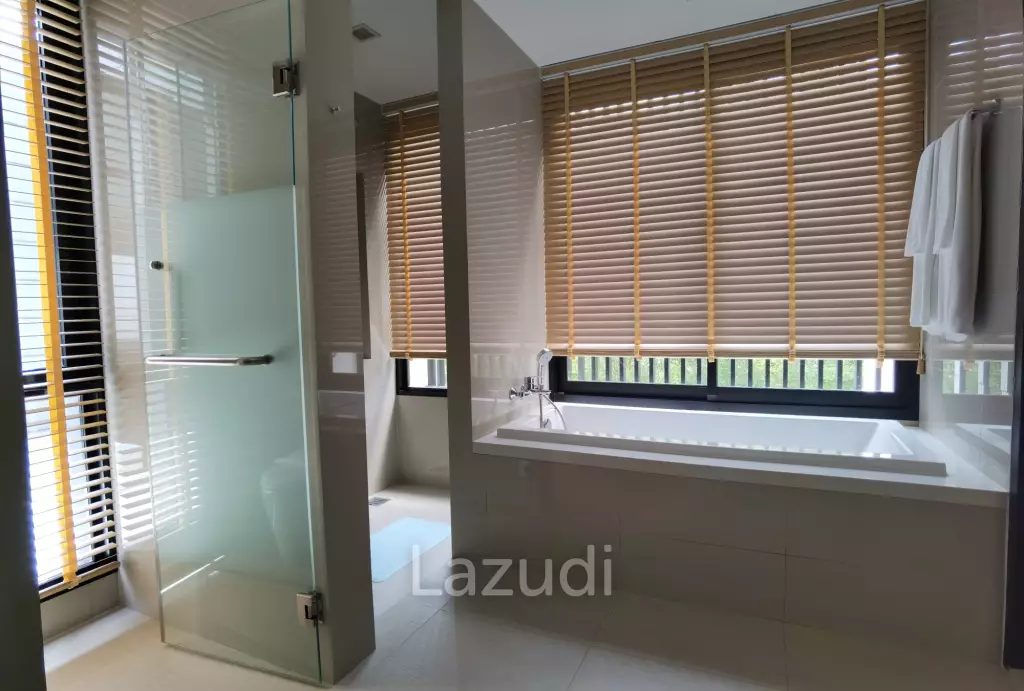 Pool Villa 5 beds/5 baths in Laguna