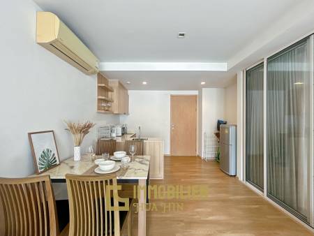 BAAN SANKRAAM : Stunning 1 Bed Pool View Condo