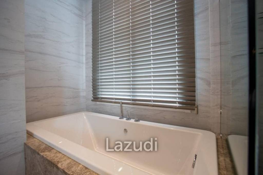 Black Mountain : Luxurious stately villa in Hin Lek Fai