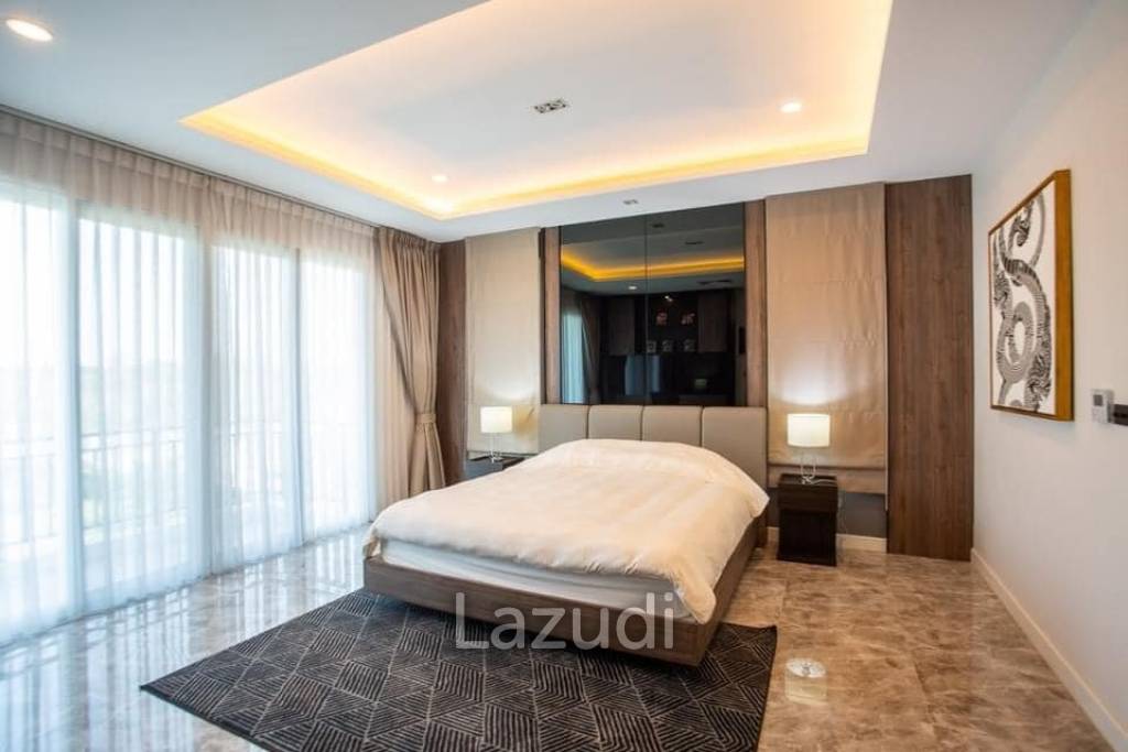 Black Mountain : Luxurious stately villa in Hin Lek Fai