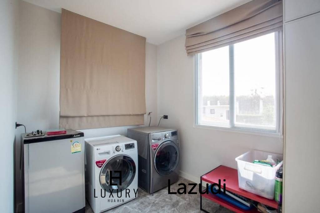 8,000 metro cuadrado 5 ` 6 Baño Villa de Venta