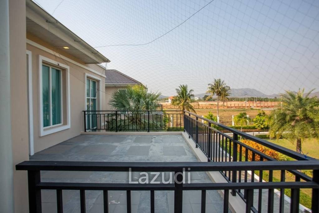 Black Mountain : Luxurious stately villa in Hin Lek Fai