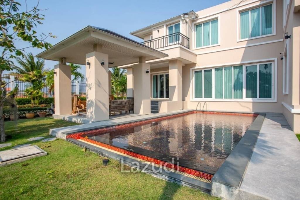 Black Mountain : Luxurious stately villa in Hin Lek Fai