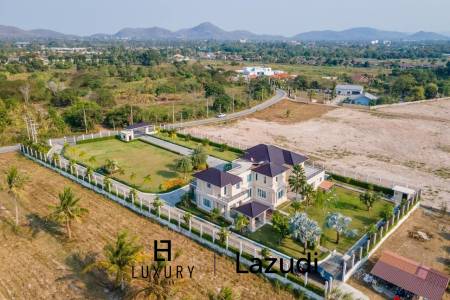 Black Mountain : Luxurious stately villa in Hin Lek Fai