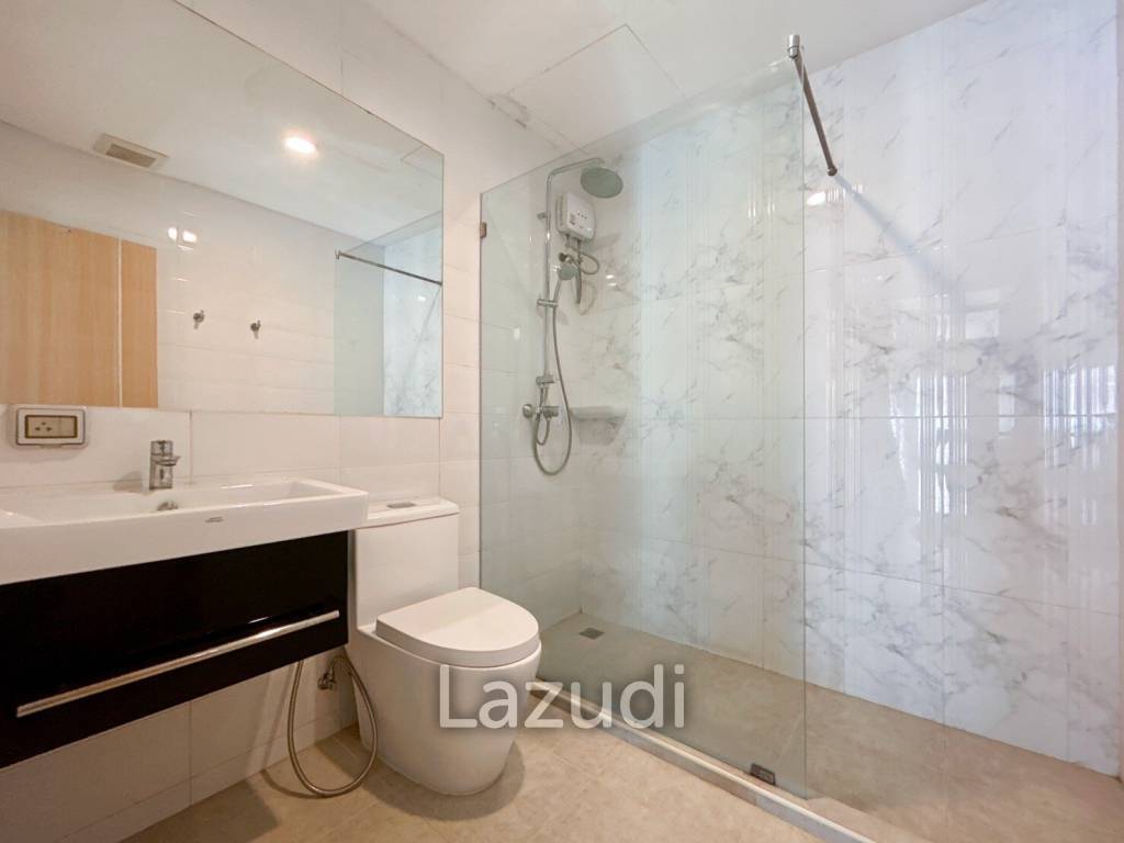 Duplex 1 Bedroom Condo With Mountain And Sea Views