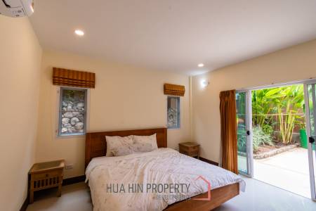 EMERALD HEIGHTS VILLAGE : 4 Bed pool villa with large covered terrace and open view