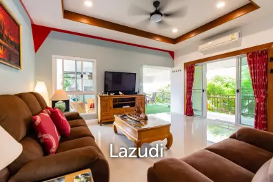 EMERALD HEIGHTS VILLAGE : 4 Bed pool villa with large covered terrace and open view