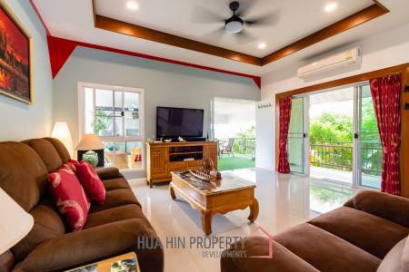 EMERALD HEIGHTS VILLAGE : 4 Bed pool villa with large covered terrace and open view