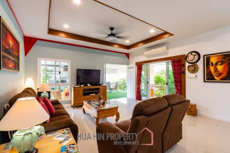 EMERALD HEIGHTS VILLAGE : 4 Bed pool villa with large covered terrace and open view