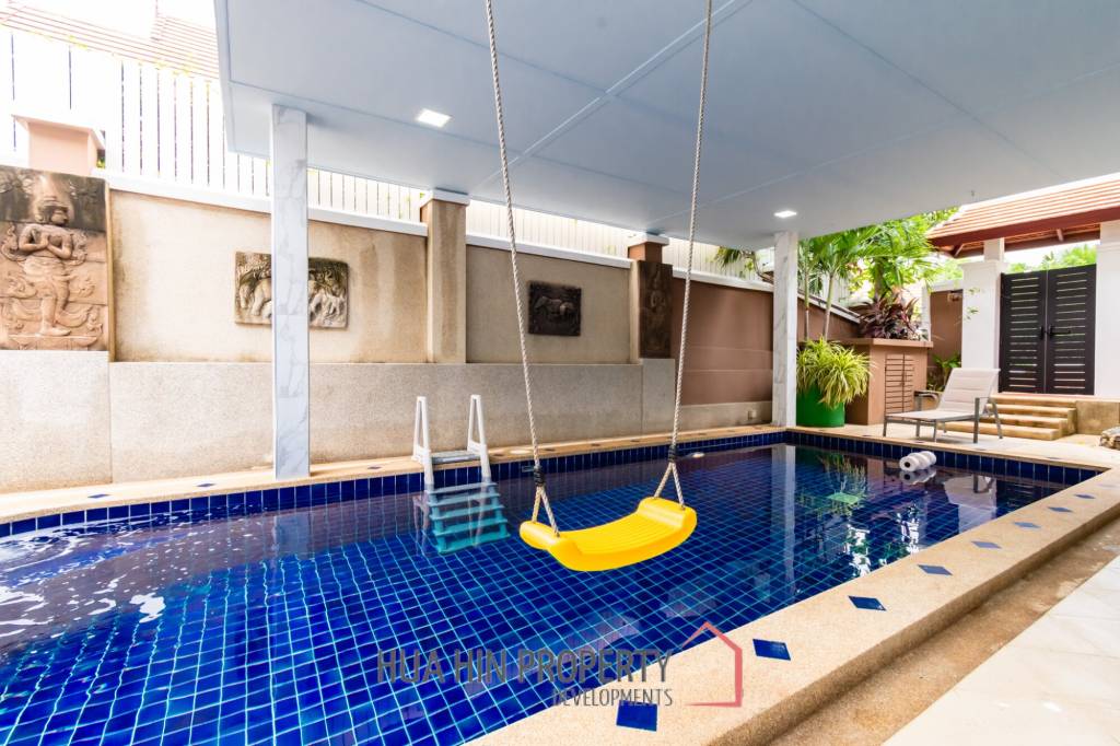 EMERALD HEIGHTS VILLAGE : 4 Bed pool villa with large covered terrace and open view
